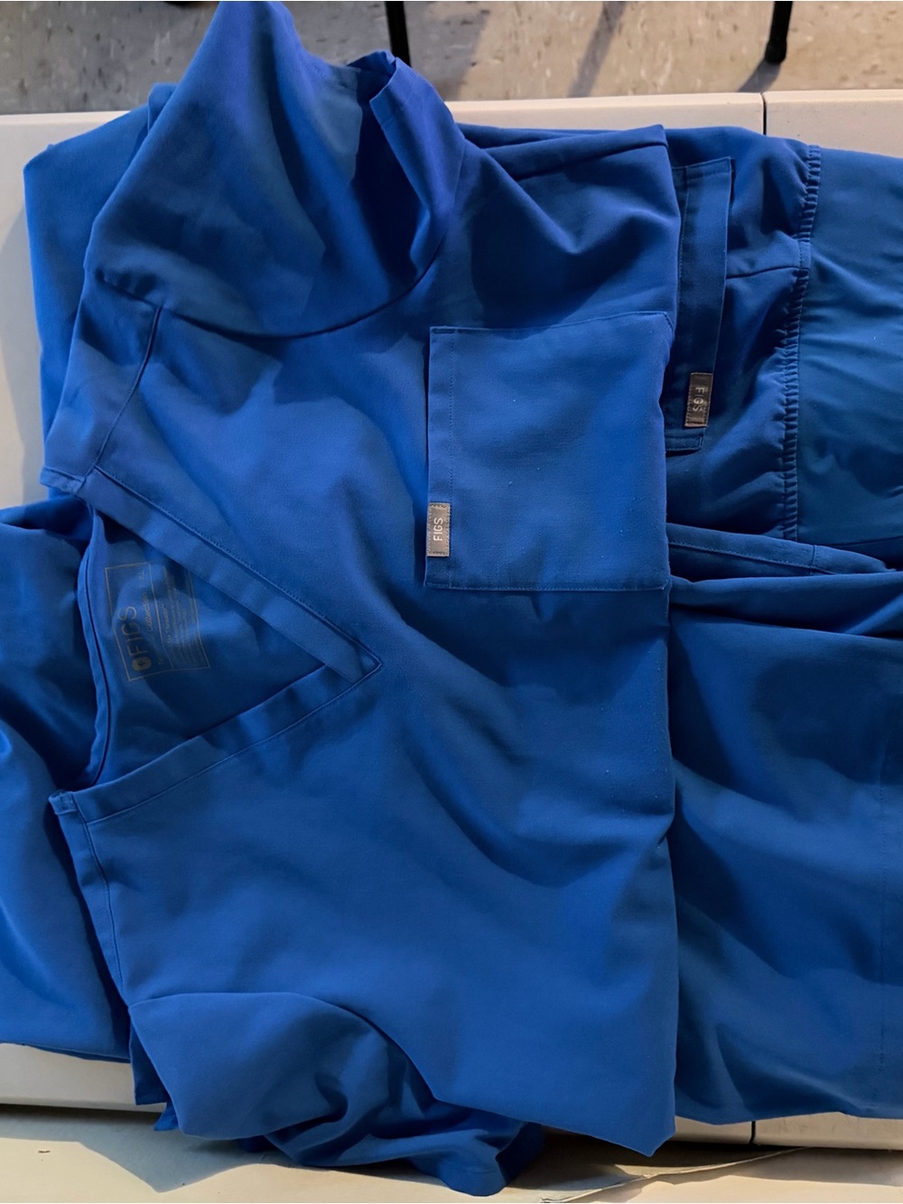 Women’s Fig Royal Blue Scrub Set Catarina one pocket scrub top & 2 pants
